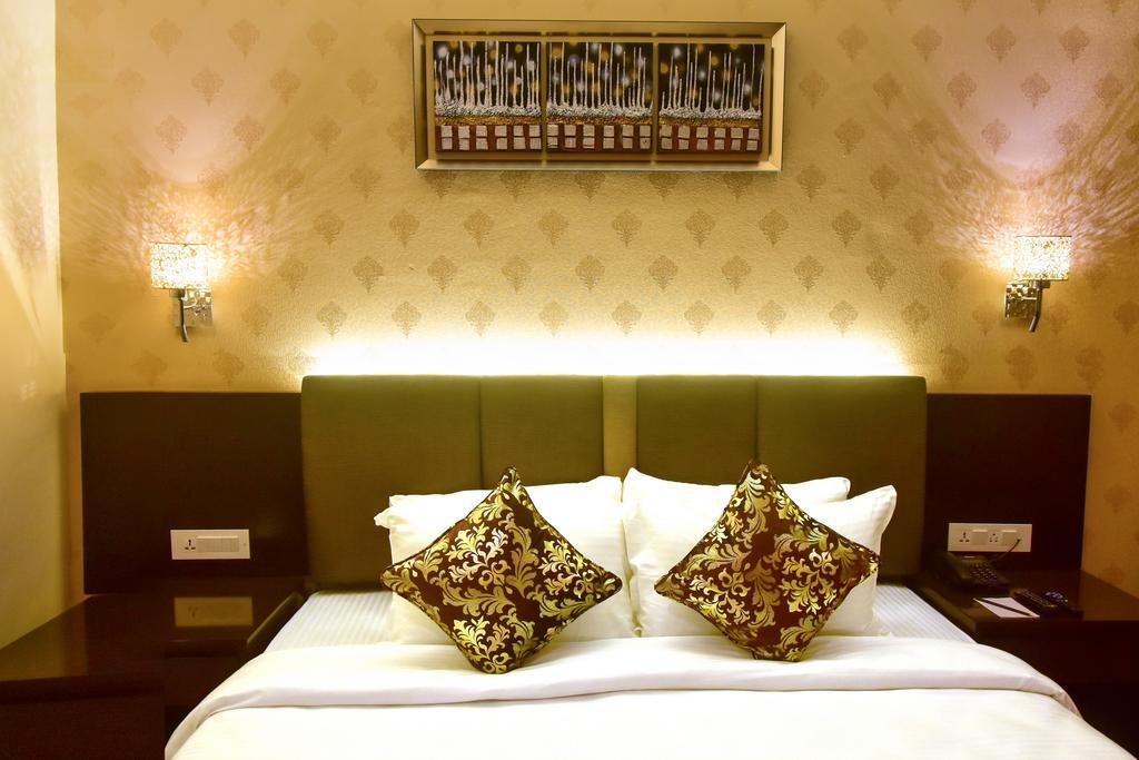 The Fern Residency Kolkata Hotel Екстериор снимка