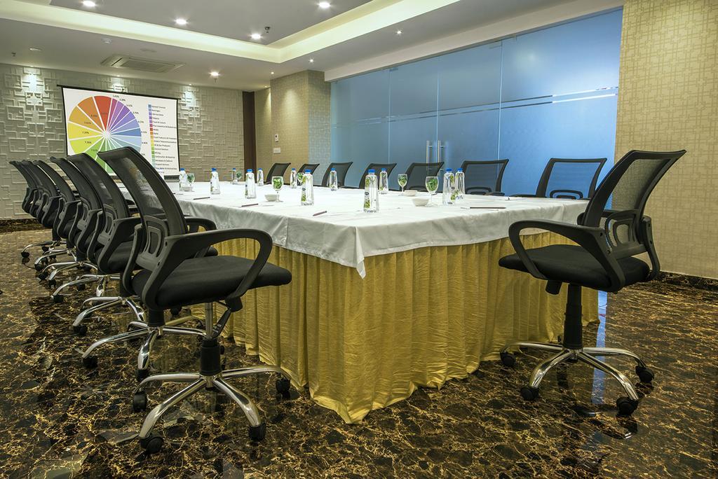 The Fern Residency Kolkata Hotel Екстериор снимка