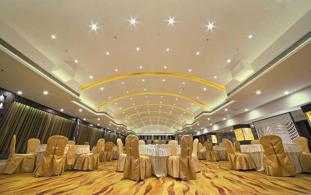 The Fern Residency Kolkata Hotel Екстериор снимка