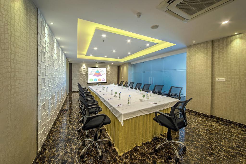 The Fern Residency Kolkata Hotel Екстериор снимка