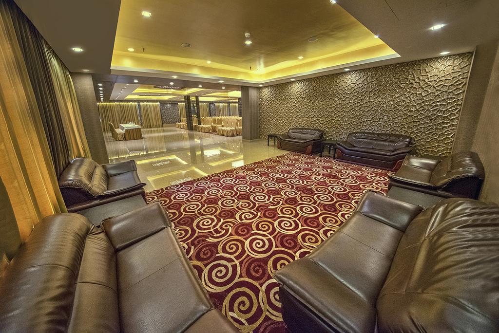 The Fern Residency Kolkata Hotel Екстериор снимка