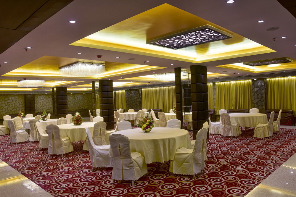 The Fern Residency Kolkata Hotel Екстериор снимка